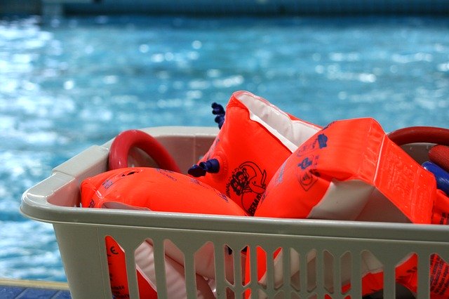 Ausrüstung / Schwimmhilfen werden am Anfang nicht benötigt
